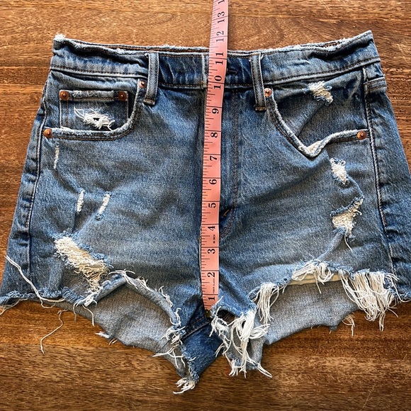 Abercrombie & Fitch High Rise Mom Short - Picture 5 of 5